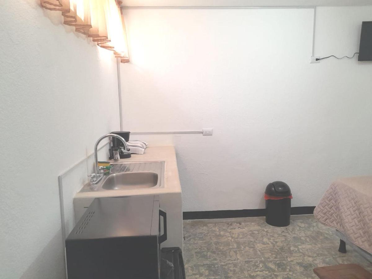 Apartamento Via 7 Guatemala City Ngoại thất bức ảnh